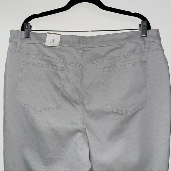 Chico's Ankle Denim Girlfriend Jean Moonlight Gray - Picture 4 of 13